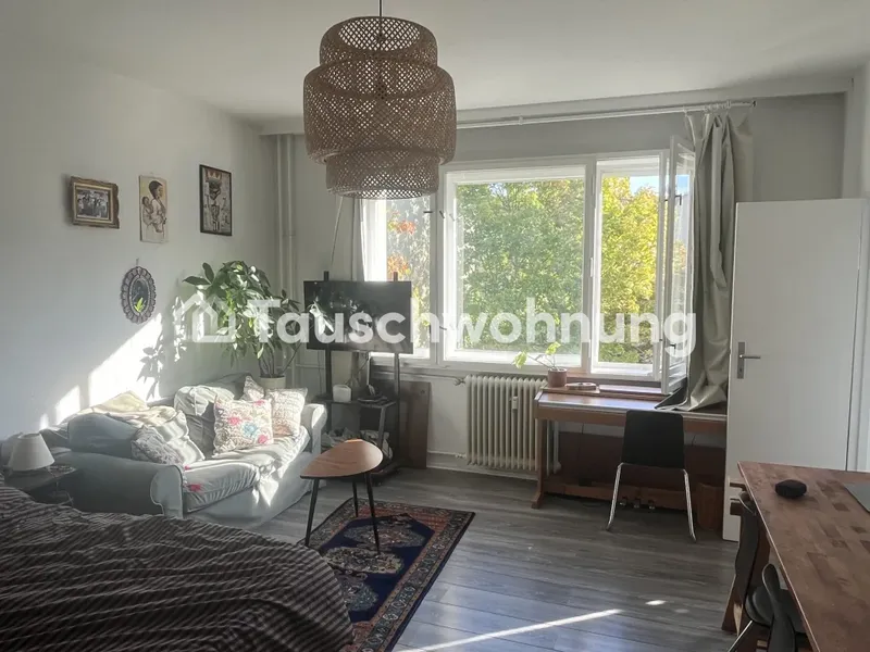 Tauschwohnung: 1-Zimmer-Wohnung und 2 Zimmer Wohnung für eine 3 Zimmer — photo 1